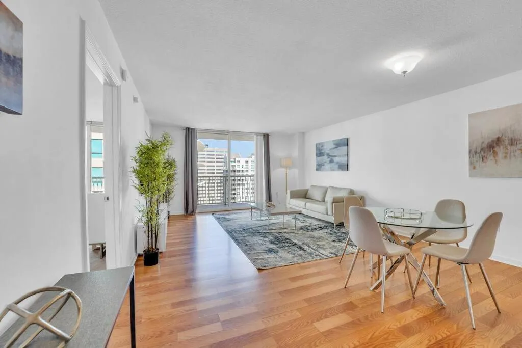Image 4 of Central unit •1 BDR with Ocean And City View•Free parking