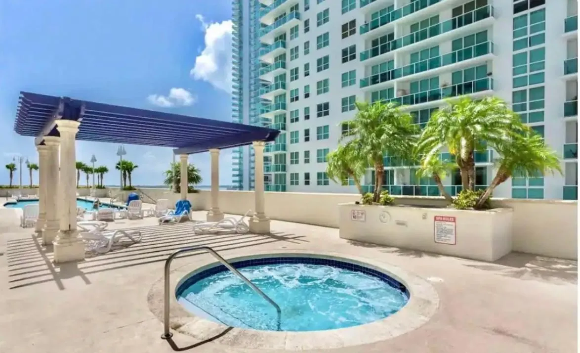 Image 3 of Centric Modern 40thFloor Brickell Condo FREE parking by Palermo Home Miami