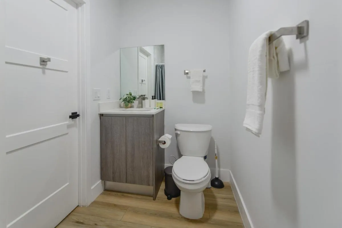 Image 2 of Charming Apt Near to Stadium LoanDepot Park