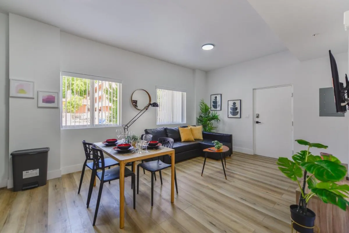 Image 3 of Charming Apt Near to Stadium LoanDepot Park