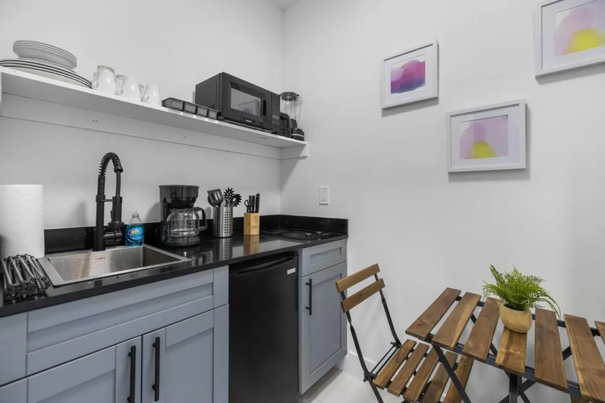Image 6 of Charming Studio 5 Minutes From Wynwood