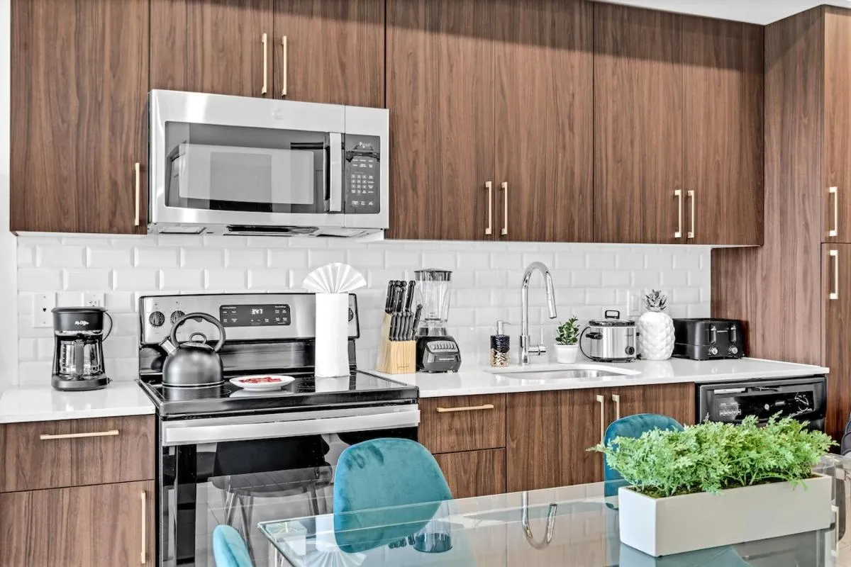 Image 3 of Chic 3 Bed Retreat Mins Brickell With Free Parking