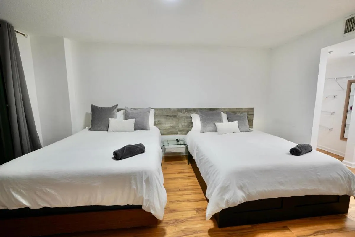 Image 6 of City & Sea View+FREE Parking Modern Condo