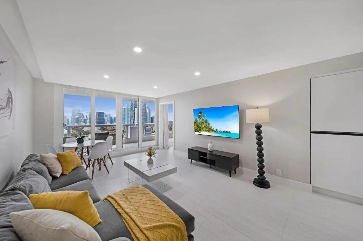 Image of City Vibes Ocean View