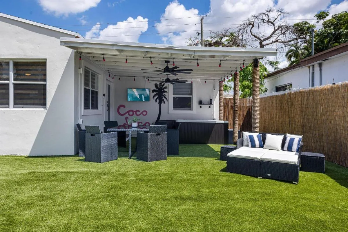 Image 3 of Coco Loco – Little Havana