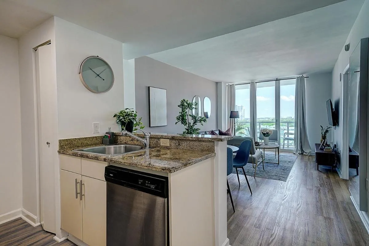Image 4 of Coconut Grove 1 bedroom condo parking included