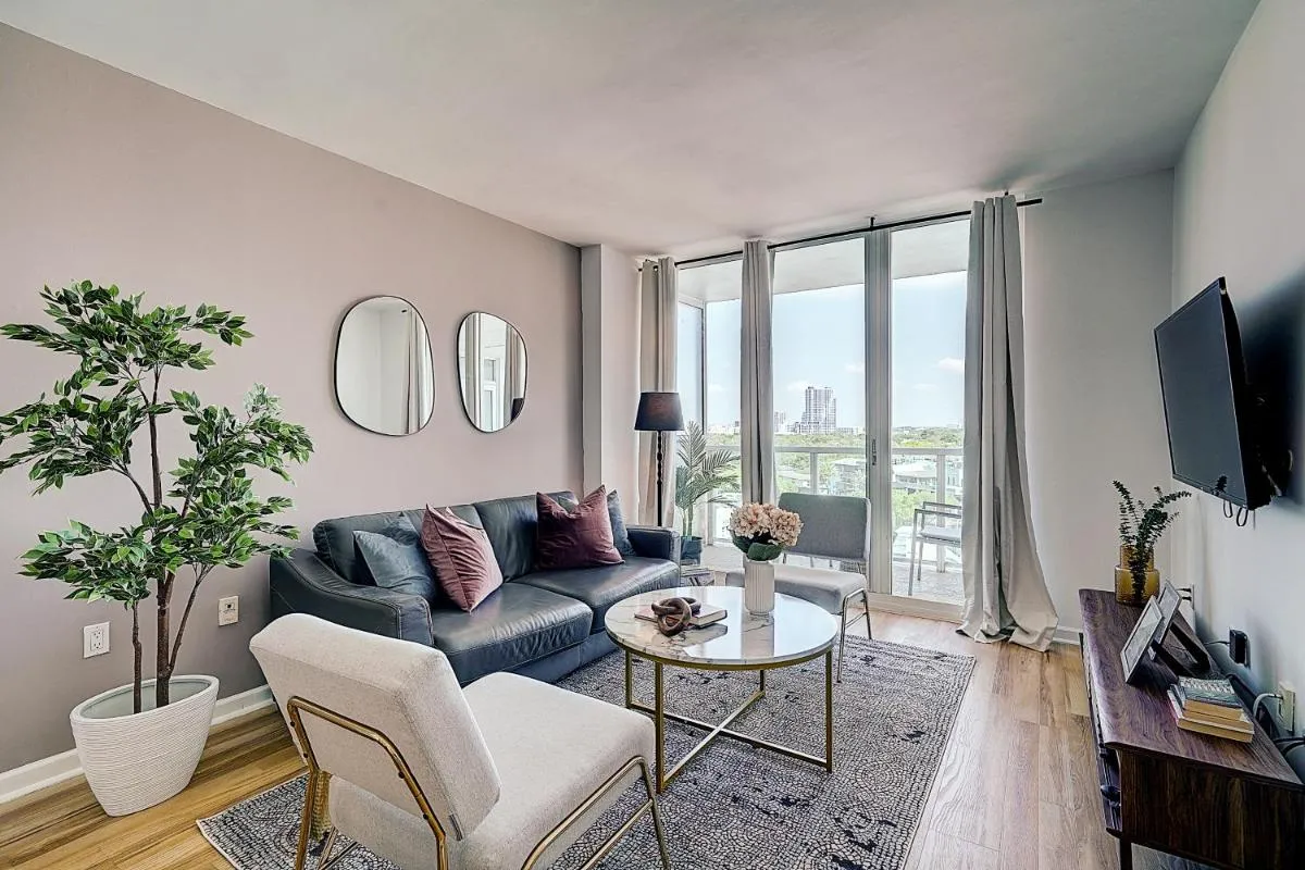 Image 5 of Coconut Grove 1 bedroom condo parking included