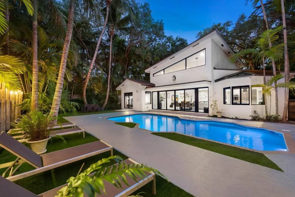 Image of Coconut Grove Villa with heated Pool sleeps 12