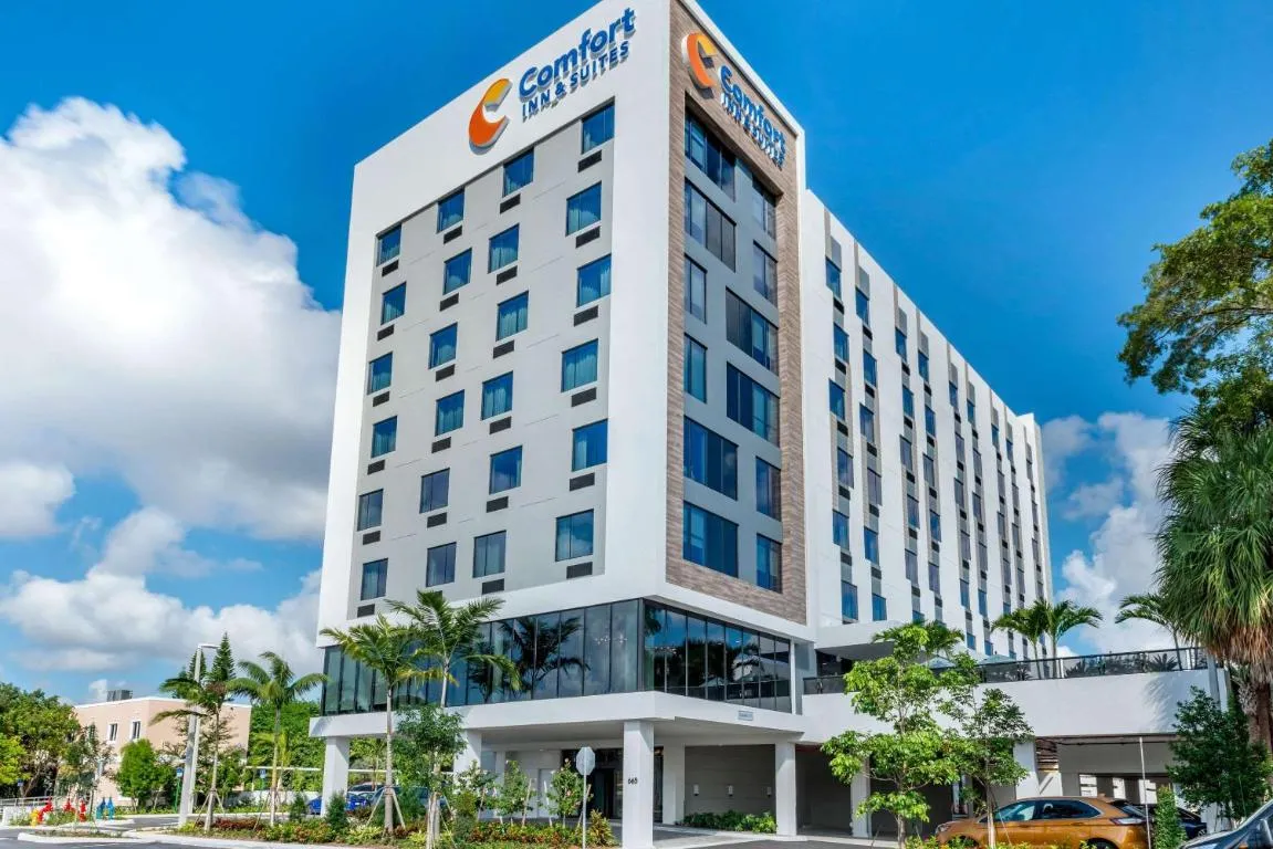 Image of Comfort Inn & Suites Miami International Airport