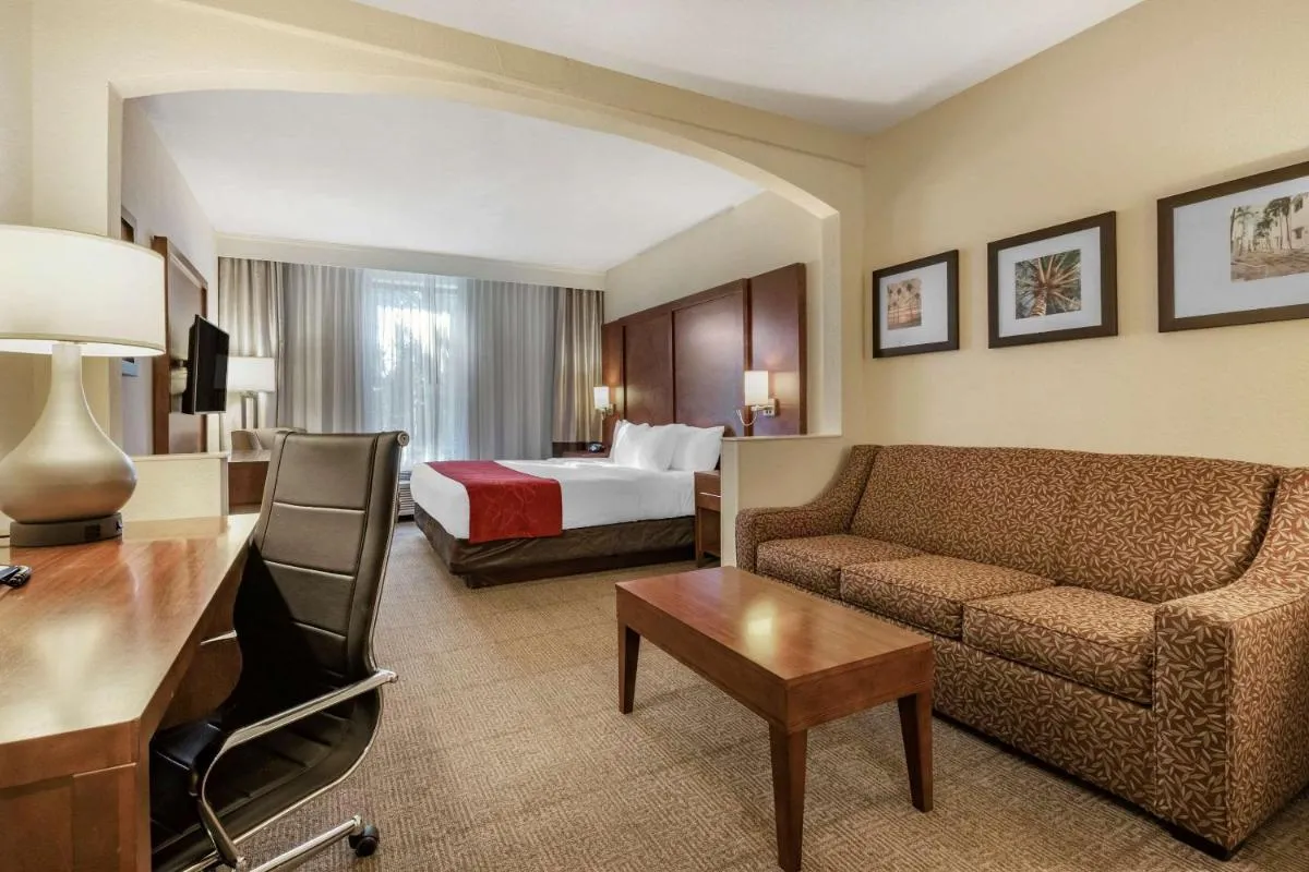 Image 1 of Comfort Suites Miami – Kendall