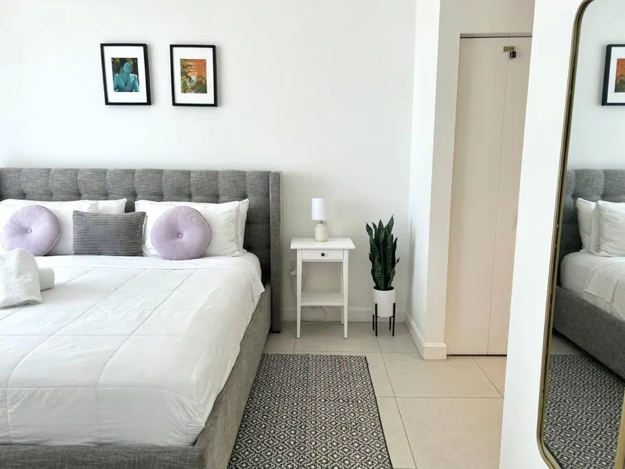 Image of Comfortable Studio suites in downtown Doral