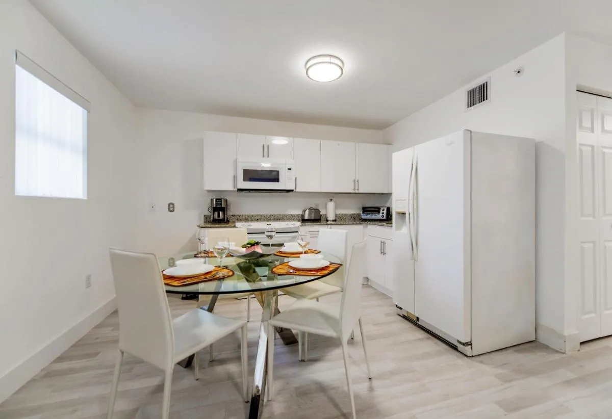 Image 2 of Convenient 2 BR Condo Near Marlins Park