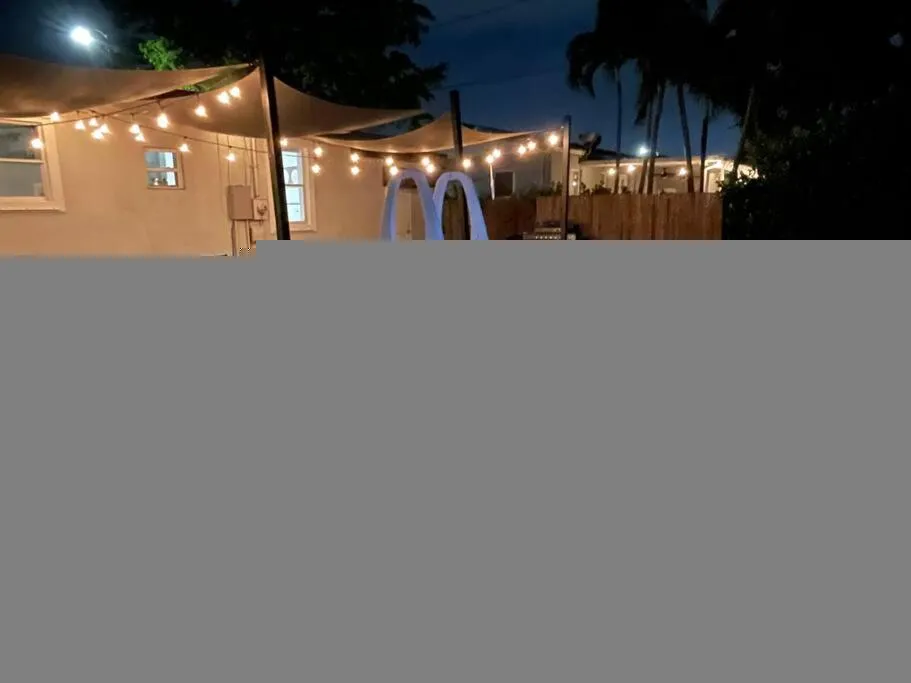 Image of Coral Gables Home with POOL Near Airport. King beds