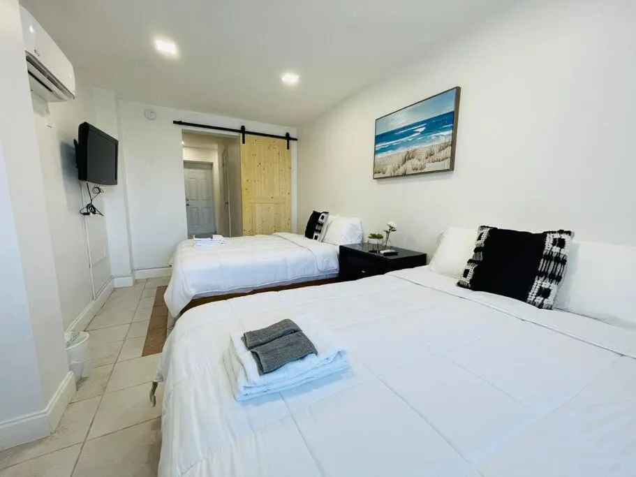 Image 1 of Coral Gables Home with POOL Near Airport. King beds