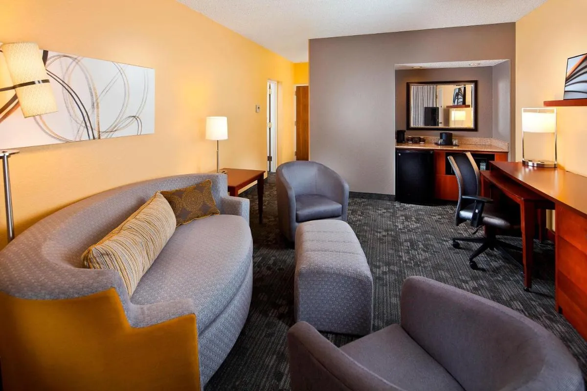 Image 1 of Courtyard Miami Airport West Doral