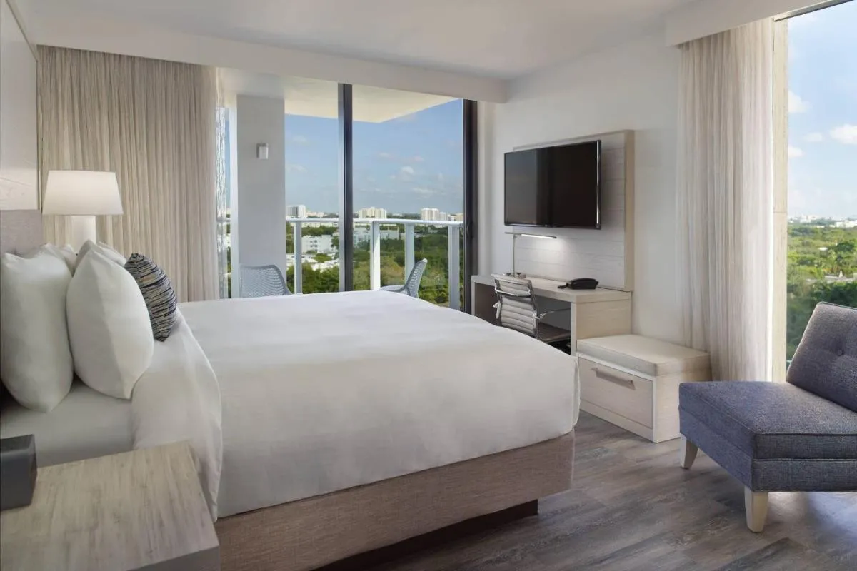 Image 1 of Courtyard Miami Coconut Grove
