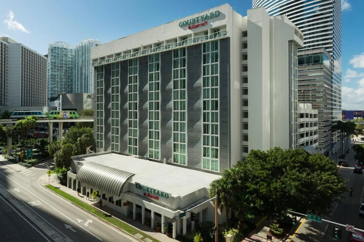 Image 1 of Courtyard Miami Downtown Brickell Area