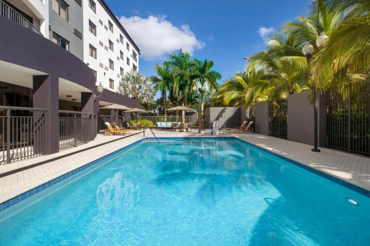 Image 2 of Courtyard by Marriott Miami at Dolphin Mall