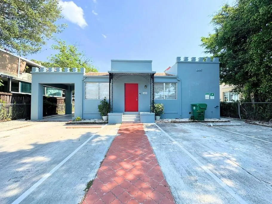 Image 5 of Cozy Apartment 2 1 Calle Ocho Brickell Grill