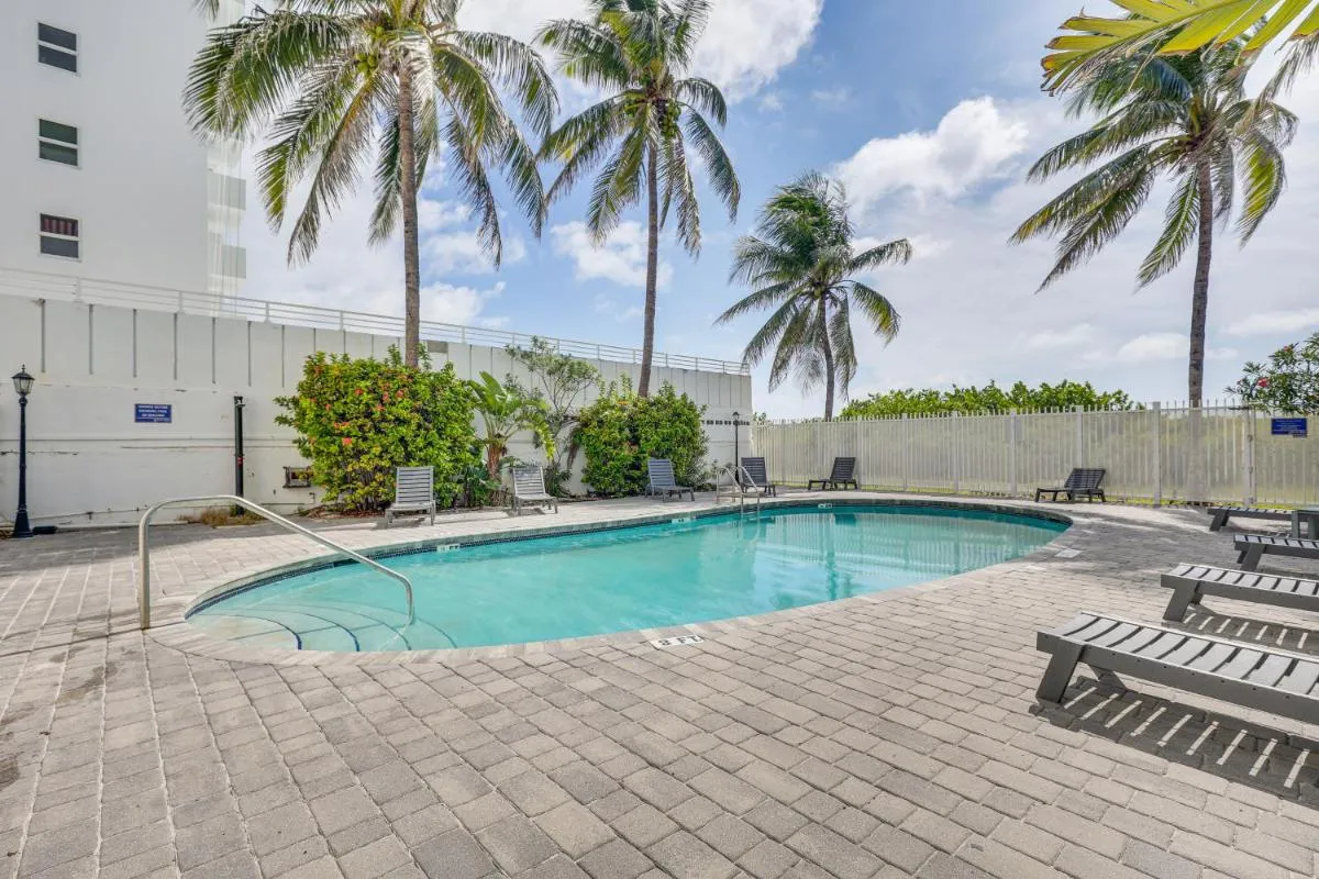 Image 3 of Cozy Miami Beach Apartment Less Than 1 Mi to Ocean!