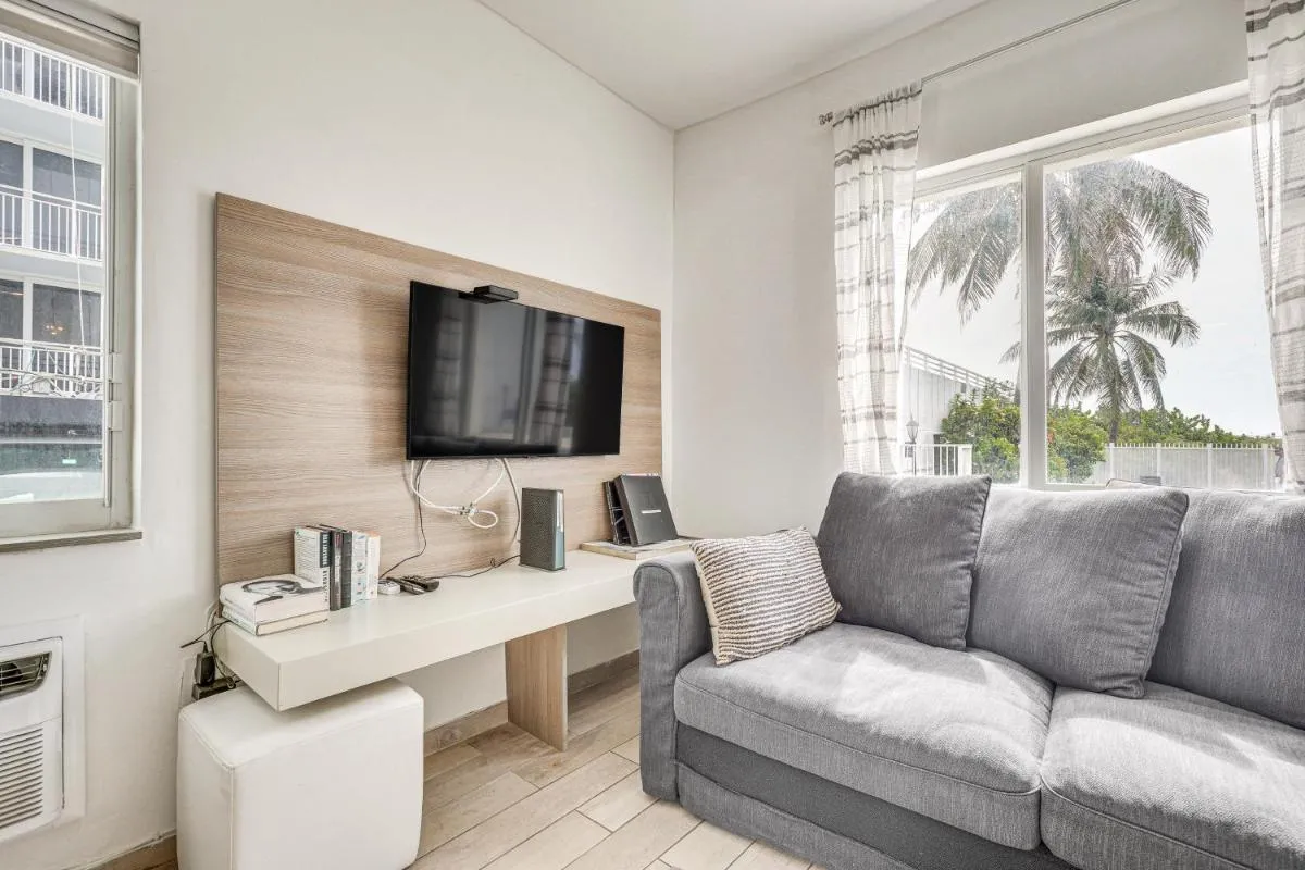 Image 5 of Cozy Miami Beach Apartment Less Than 1 Mi to Ocean!