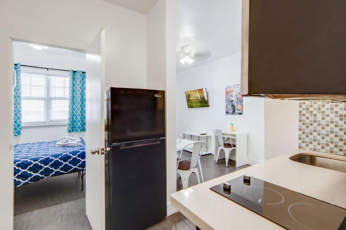 Image 4 of Cozy South Beach 1BR Apt Near Beach & Ocean Drive