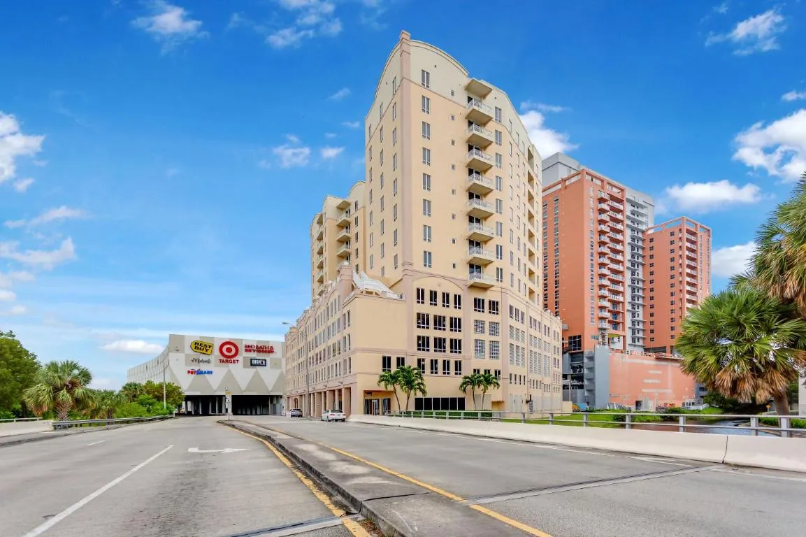 Image of Dadeland Towers by Miami Vacations
