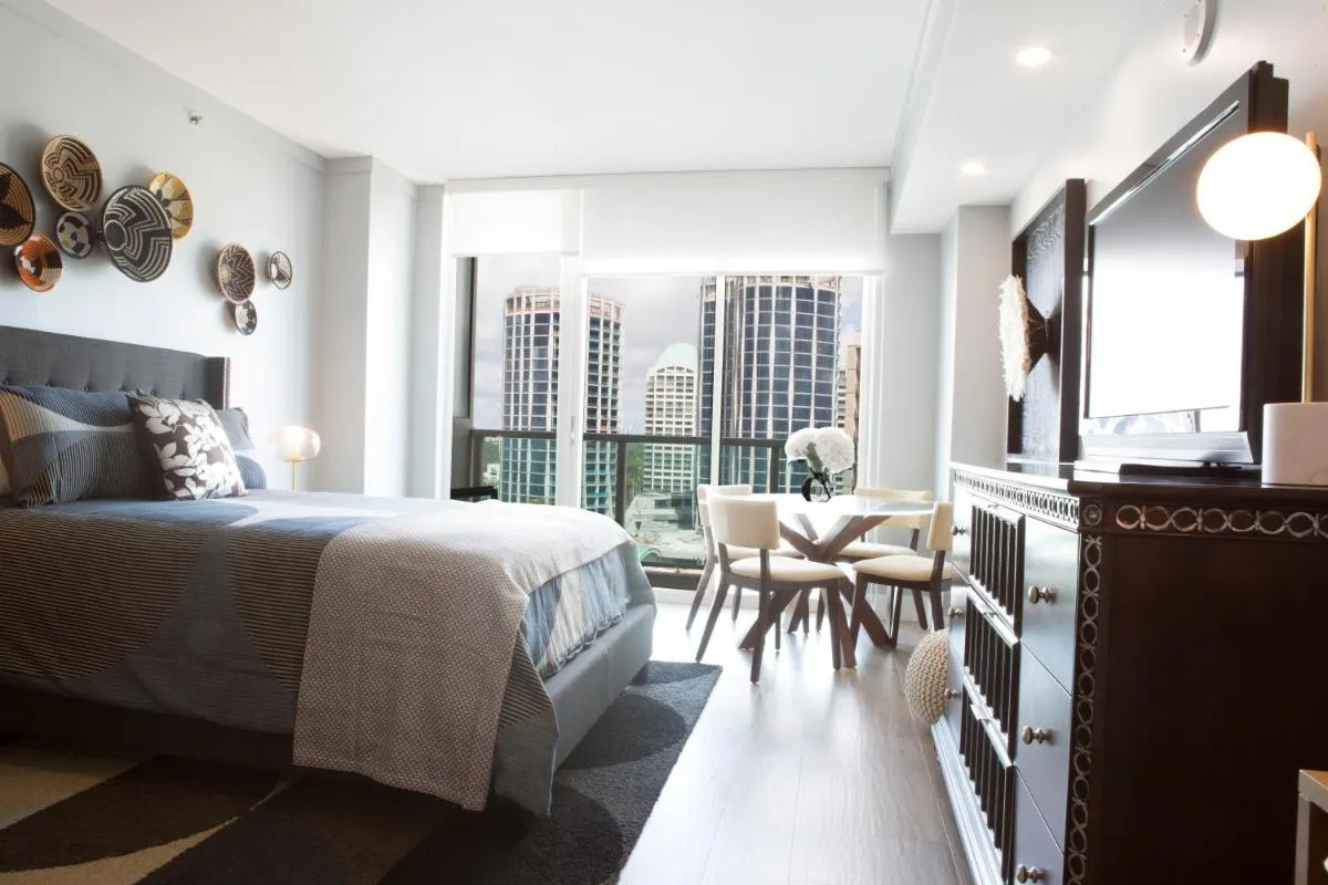 Image 1 of Deluxe Studio in Coconut Grove City and Bay views Includes Parking