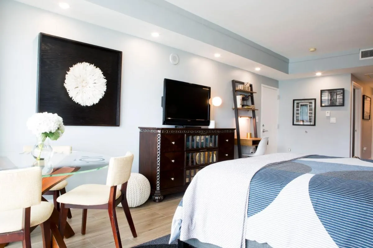 Image 5 of Deluxe Studio in Coconut Grove City and Bay views Includes Parking