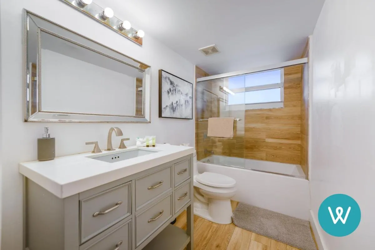 Image 2 of Direct Ocean View – Condo Apt at Brickell
