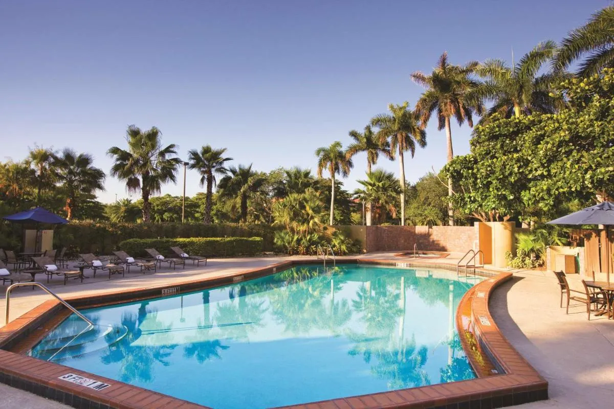 Image 1 of DoubleTree by Hilton Hotel Miami Airport & Convention Center
