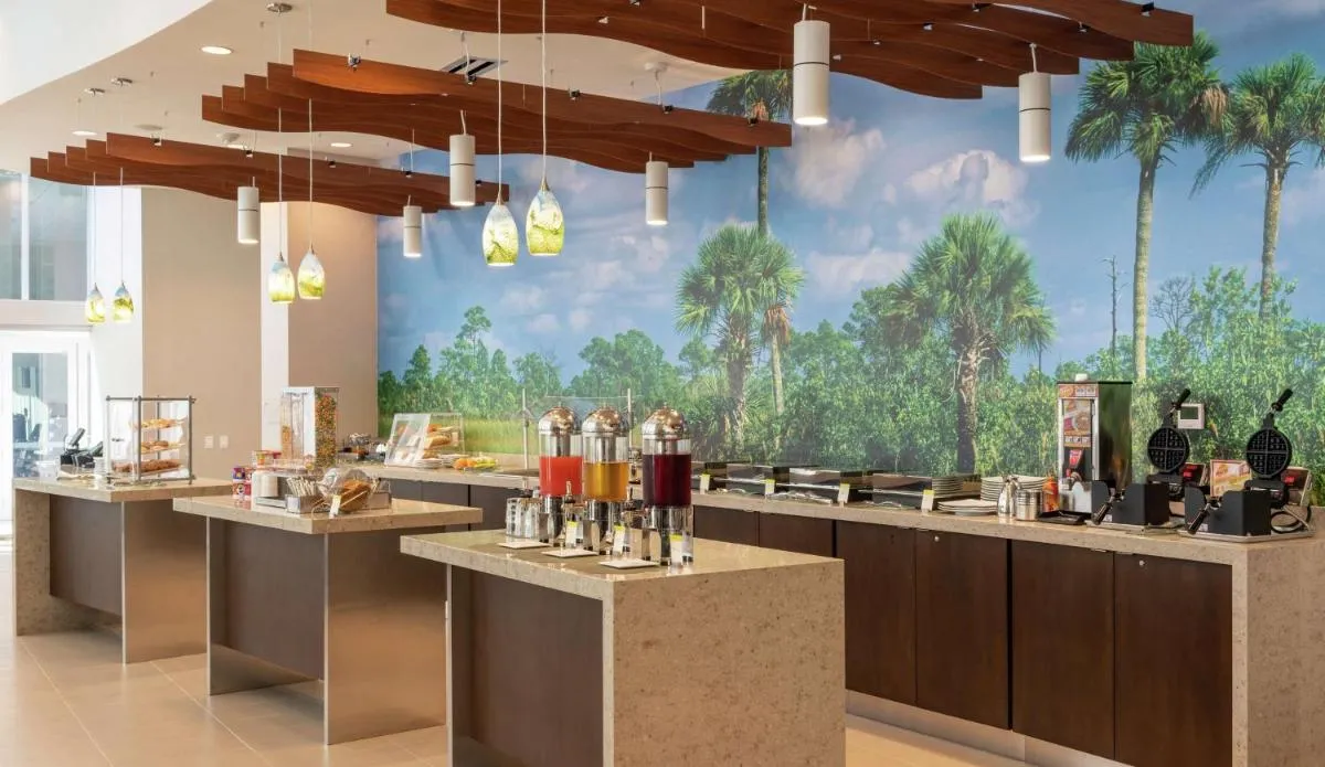 Image 4 of DoubleTree by Hilton Miami Doral