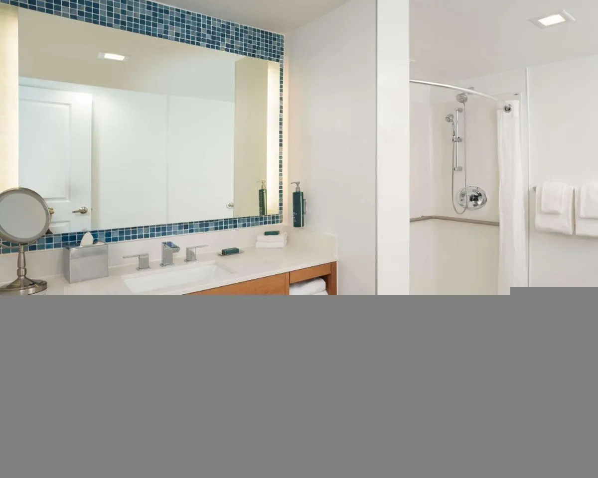 Image 2 of DoubleTree by Hilton Miami North I-95