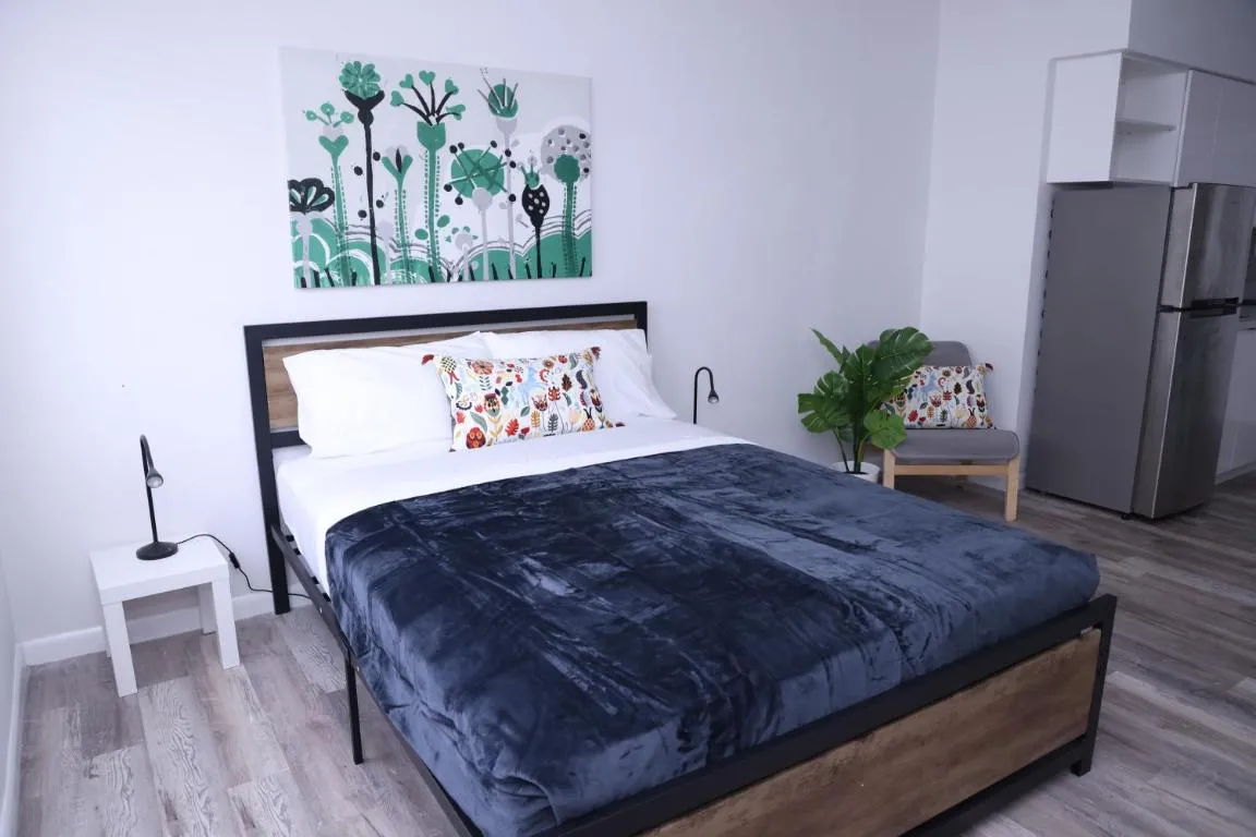 Image of Douglas rd apartments