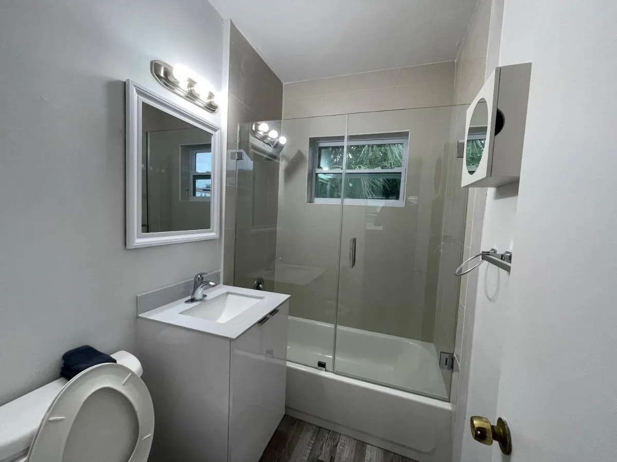 Image 5 of Douglas rd apartments
