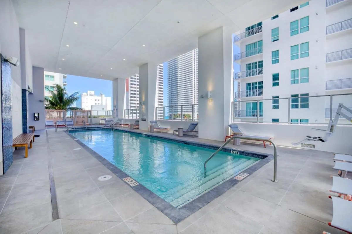 Image 3 of Downtown Luxury Studio Pool and Gym