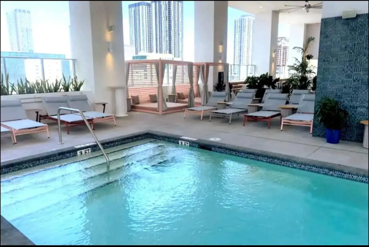 Image 3 of Downtown Miami Hotel