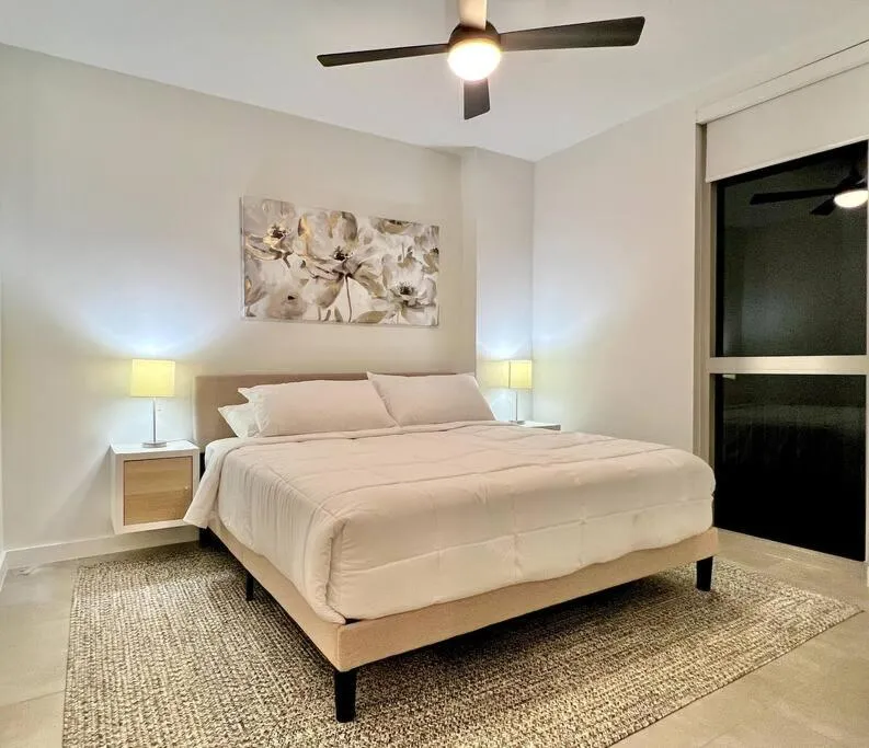 Image 1 of Downtown Miami King Bed, Luxe Condo, Free Parking