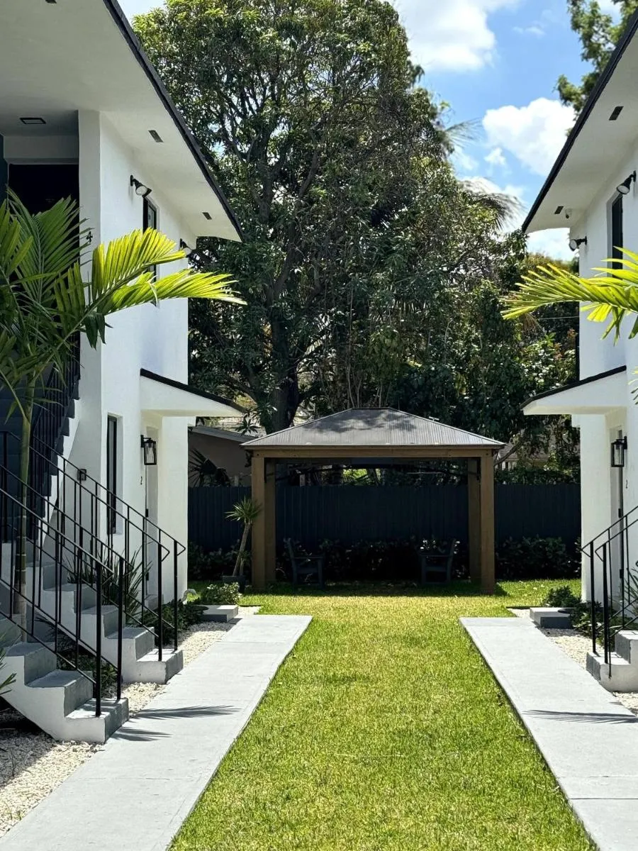 Image 5 of Elegance Meets Design: Modern District Residence