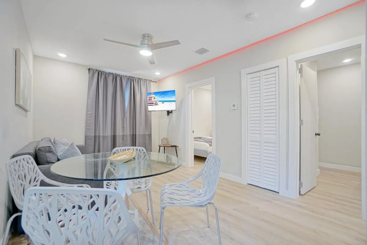 Image 6 of Elegant Brickell Miami Apartment