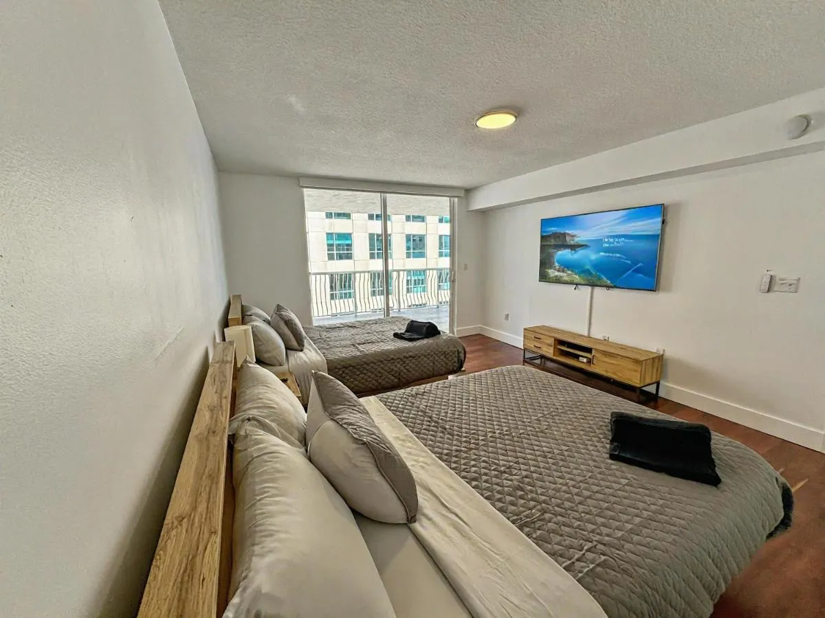 Image 4 of Elegant Centric Vibrant Pool Jacuzzi Free Parking