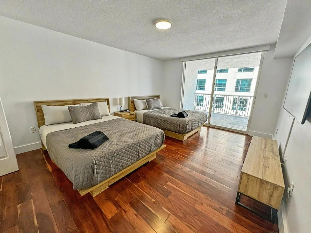 Image 1 of Elegant Centric Vibrant Pool Jacuzzi Free Parking