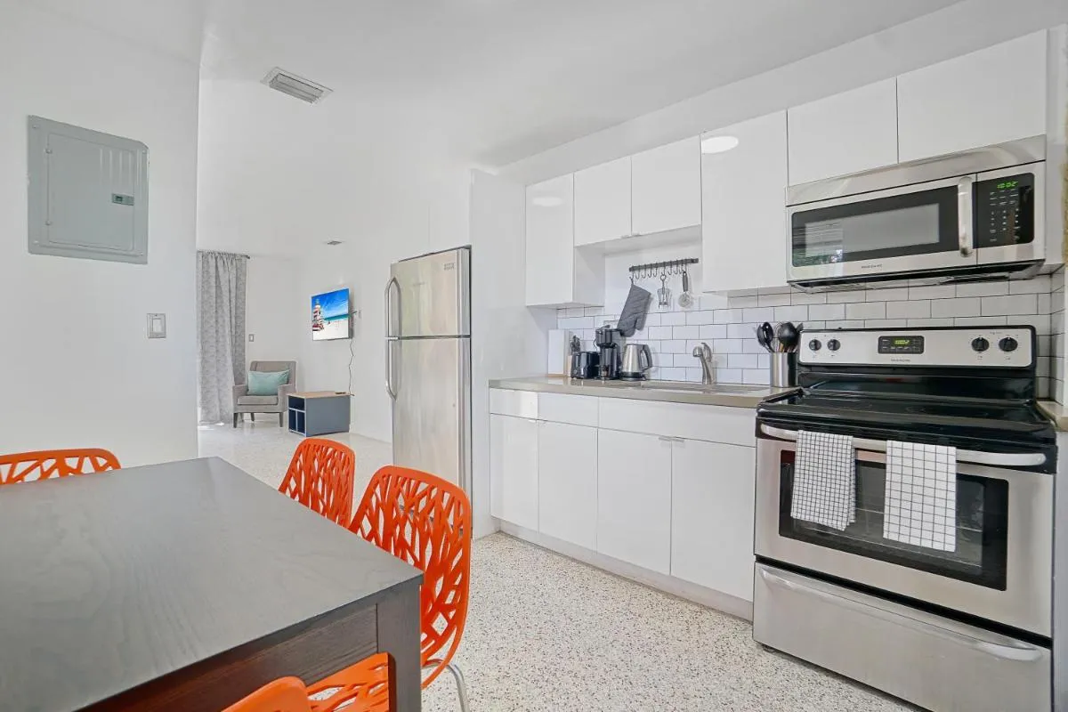 Image 3 of Elegant Wynwood Flats