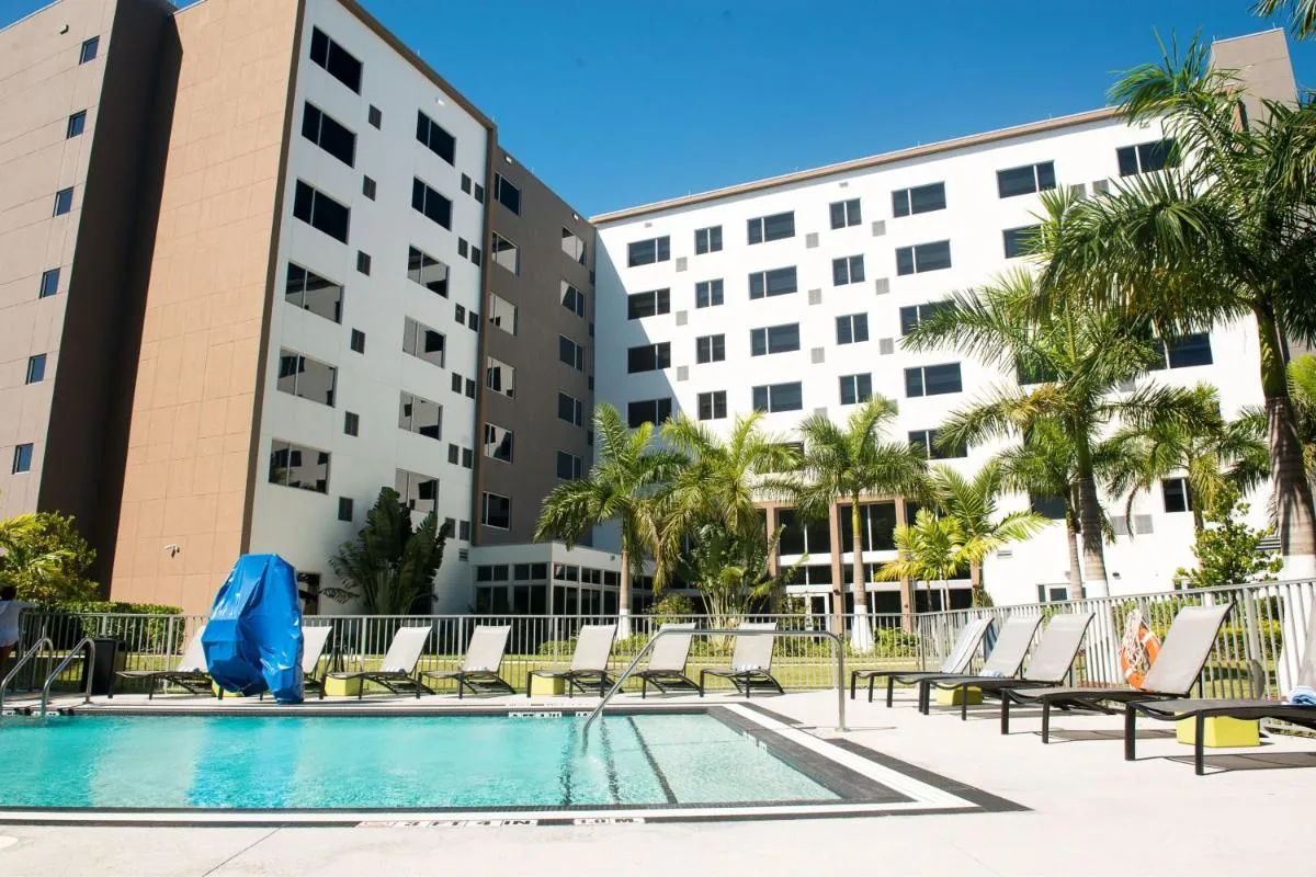 Image 3 of Element Miami Doral