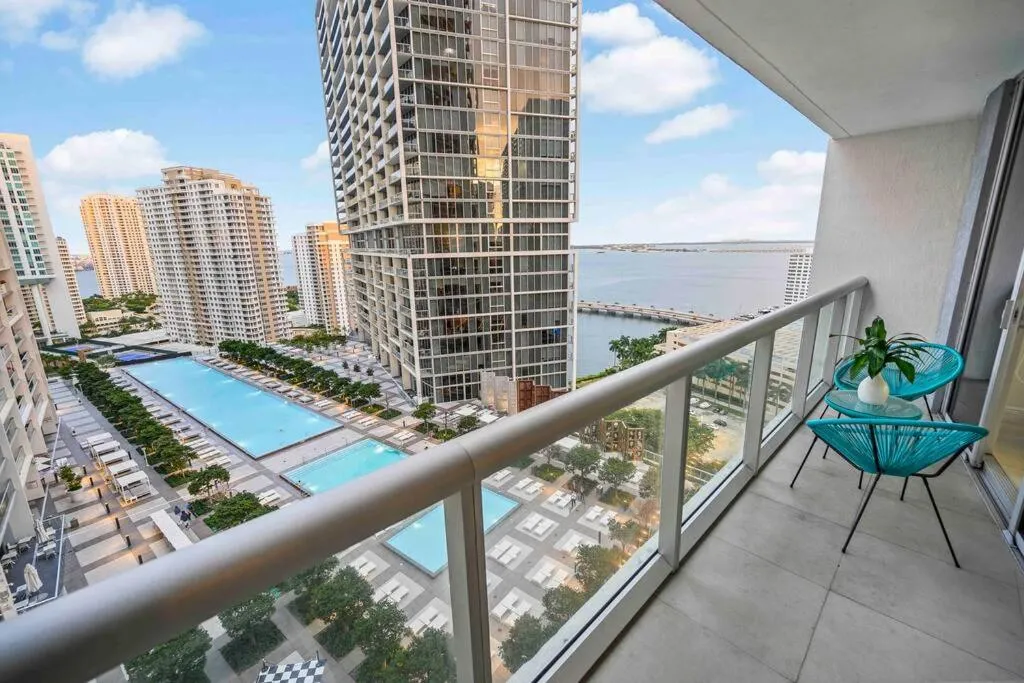 Image 3 of Emblematic unit at Icon in the heart of Brickell