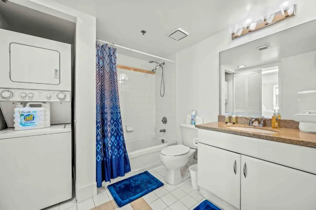 Image 2 of Exceptional Condo • Brickell • Bay & City Views