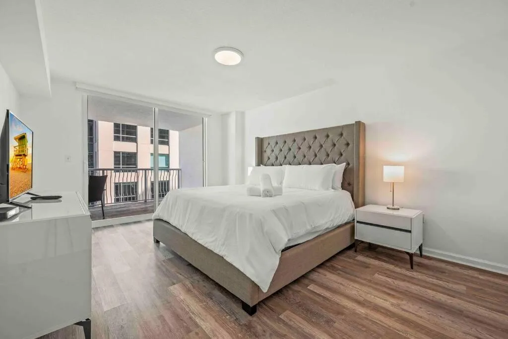Image 1 of Exceptional Condo • Brickell • Bay & City Views
