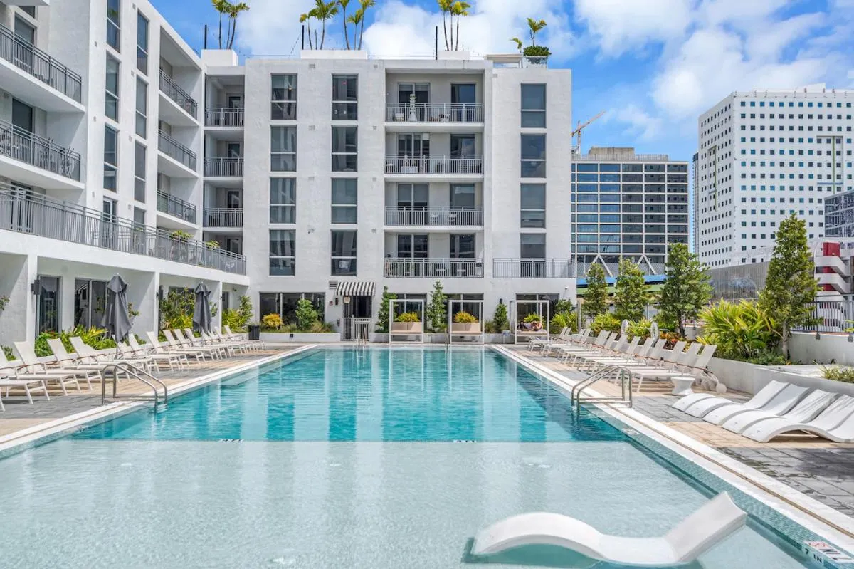 Image 3 of Exclusive Condo in Downtown Miami With Pool Views and Free Parking