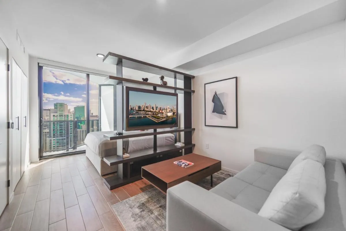 Image 1 of Exclusive Studio Next to the Bayside