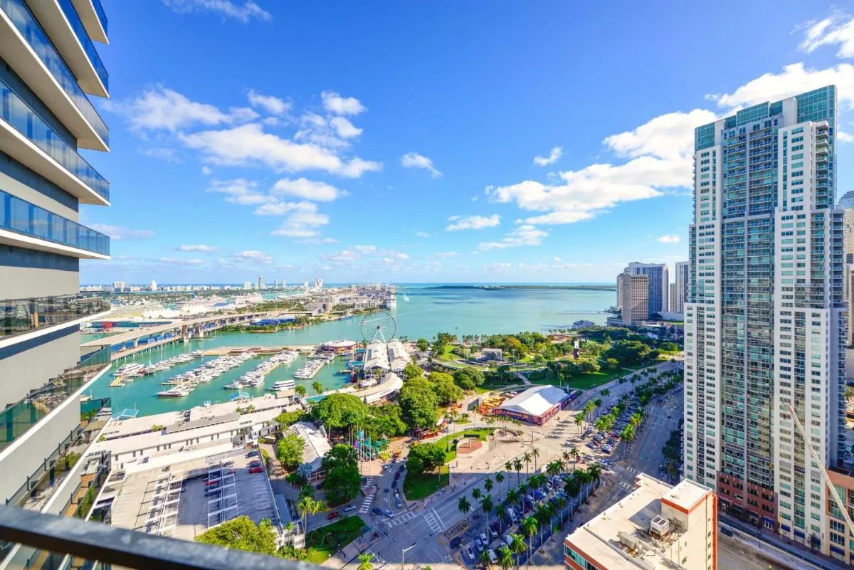 Image 4 of Fabulous Bayside Views Await You in this Apt